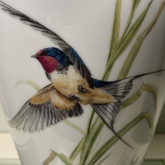 Franklin Porcelain The Meadowland Bird Vase by Basil Ede Limited Edition 1980 - Picture 14 of 15